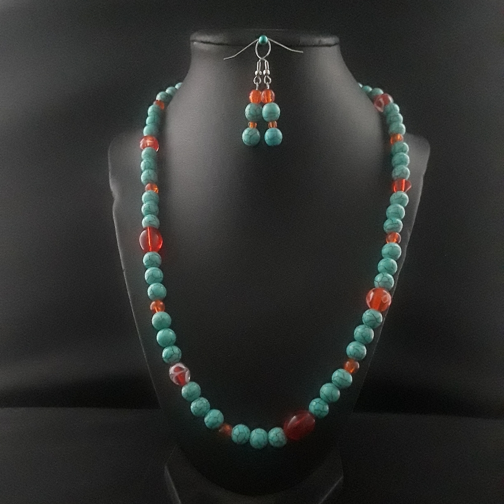 Matching earring and necklace set.